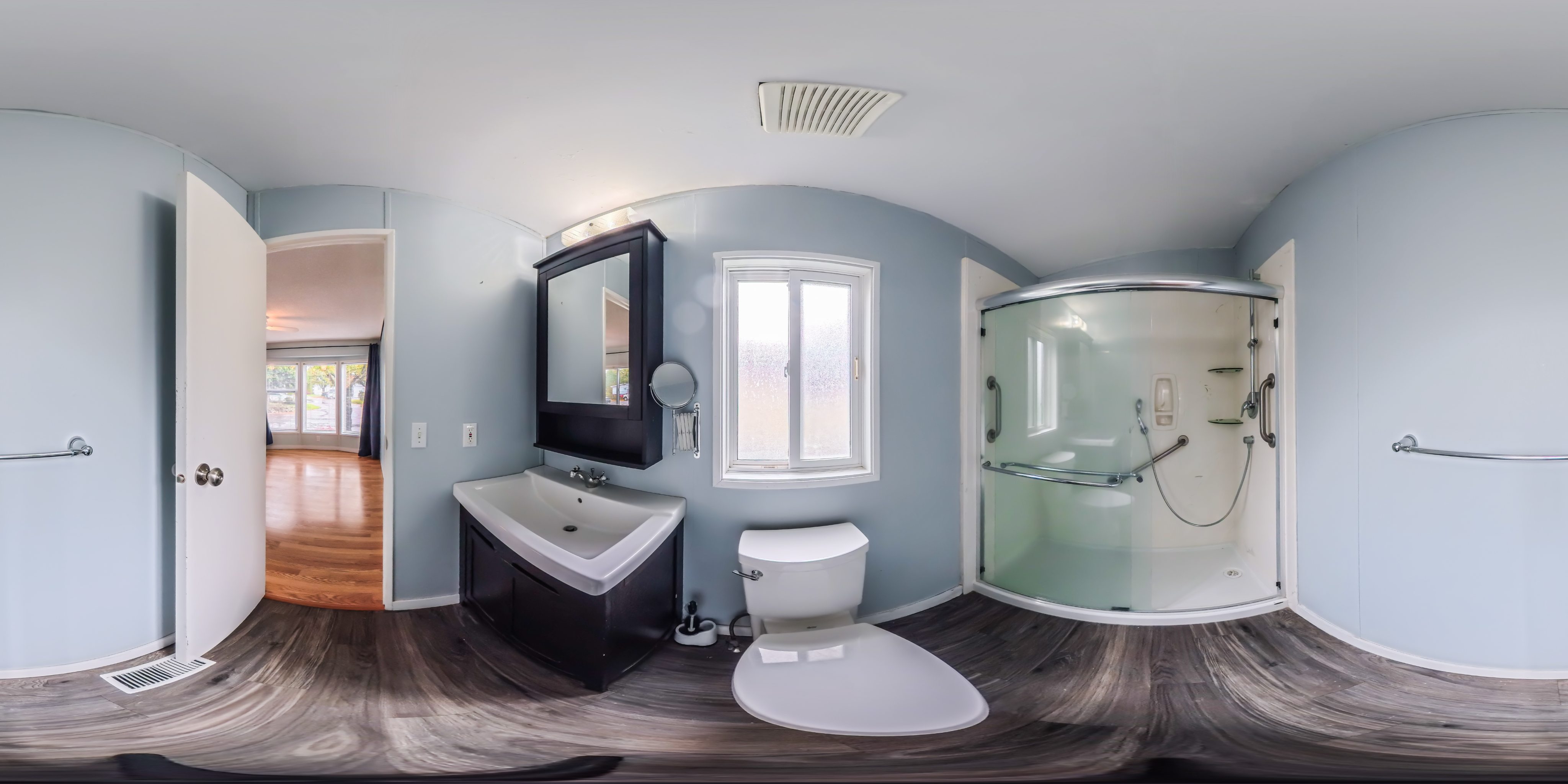Ensuite